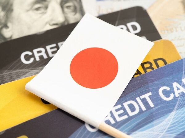 日本は借金大国だという。でも、どこから借金しているのか。