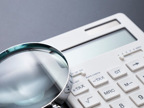 水増し請求はどうしてバレる？税理士・会計士が知っておきたいリスクと防止のポイント