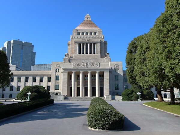 予算審議中に衆議院選挙？「暫定予算」とは何か